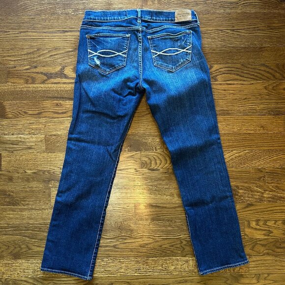 Abercrombie & Fitch Perfect Stretch, Low Rise Distressed Cropped Jeans Size 28 - Picture 2 of 12